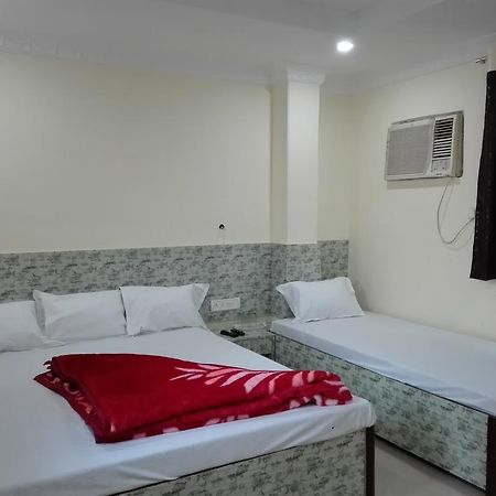Oyo 66643 Khan Guest House Calcuta Exterior foto
