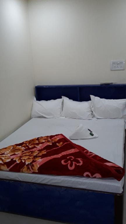 Oyo 66643 Khan Guest House Calcuta Exterior foto